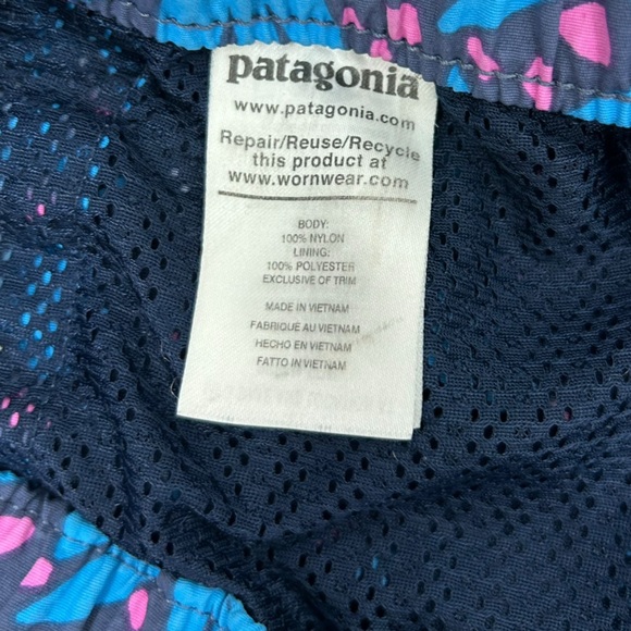 Patagonia Barely Baggies Shorts 2.5” Inseam Pollen Confetti Dolomite Blue Medium - Picture 12 of 12